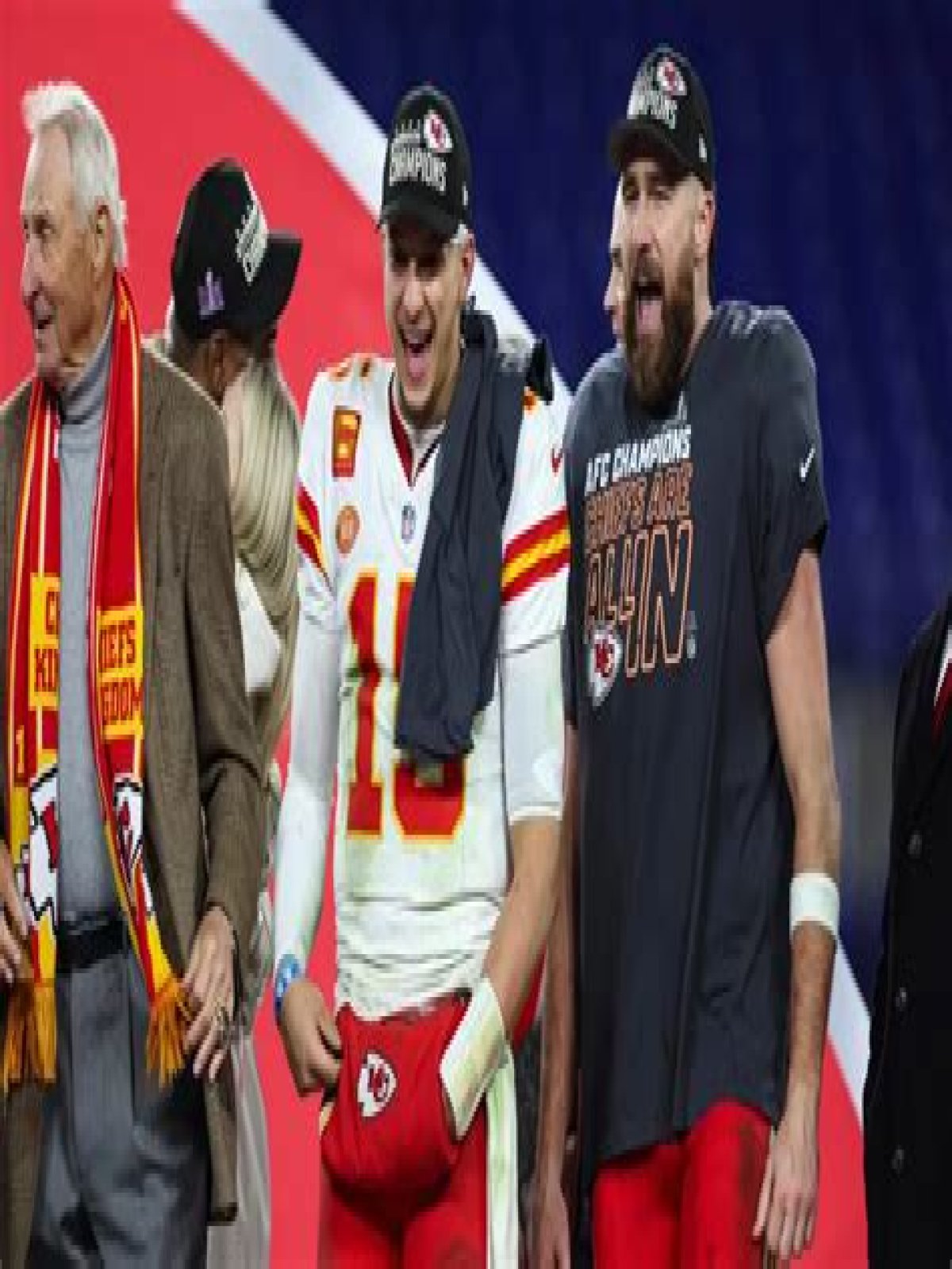 Did Travis Kelce retire?