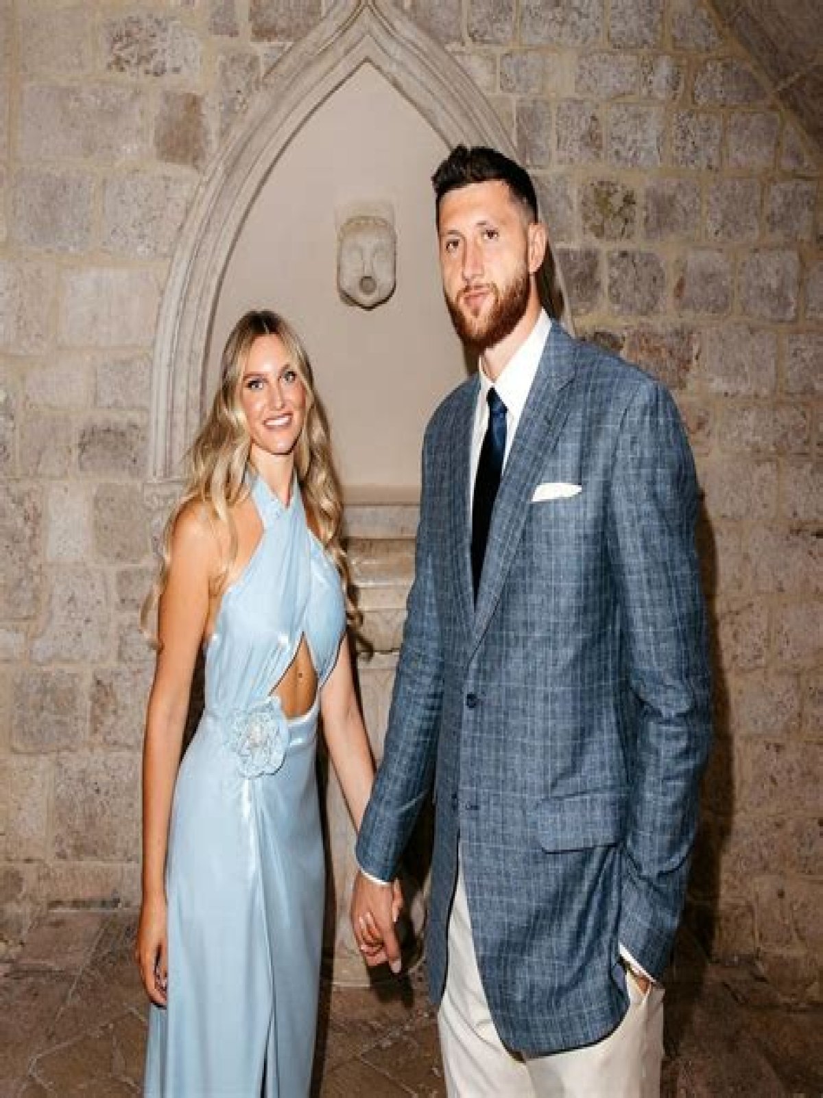 Does Jusuf Nurkić Have A Girlfriend Or Is He Married?