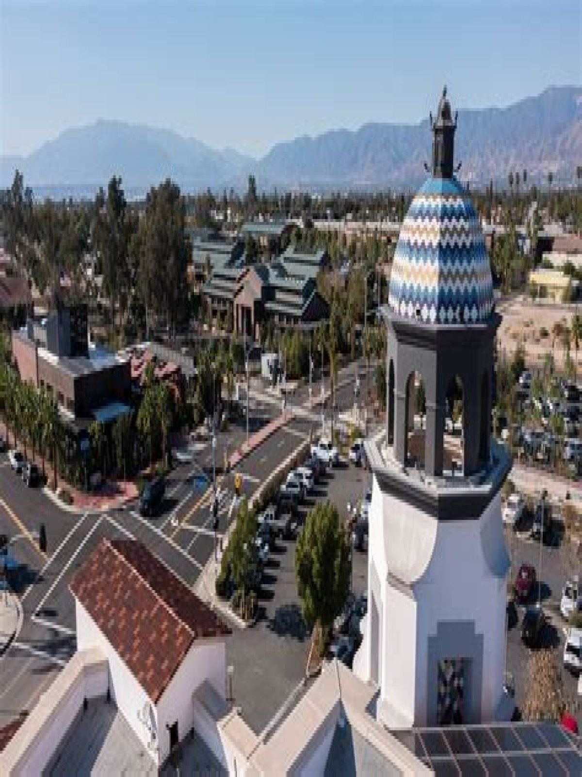 Should i move to redlands ca?